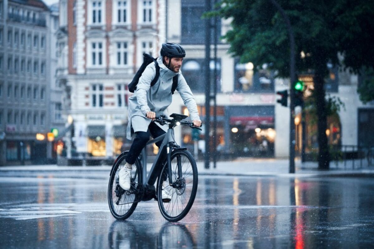 Een elektrische fiets kan snelheden tot 25 km per uur halen met ondersteuning.